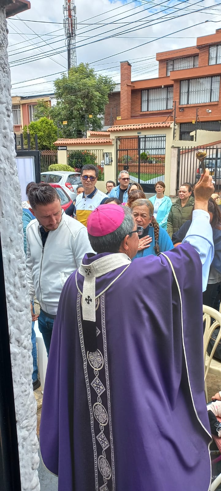 Mons. Luis José Rueda Aparicio y nuestra feligresía