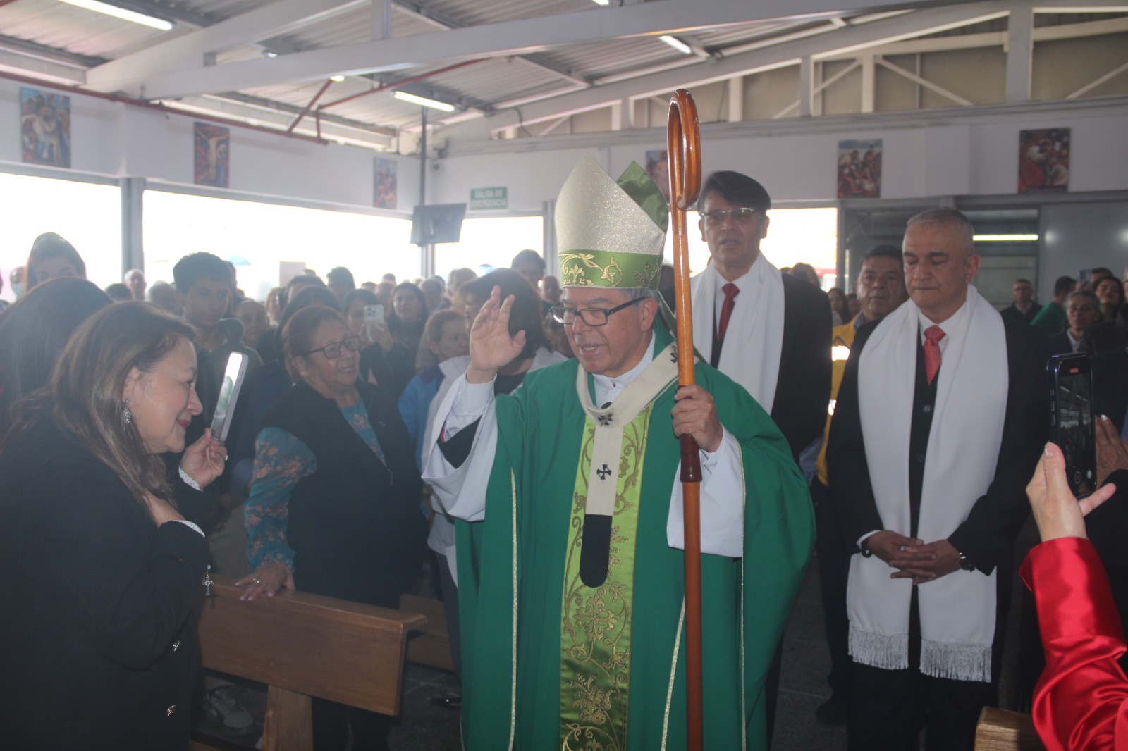 Visita Eminentísimo Cardenal Luis José Rueda Aparicio