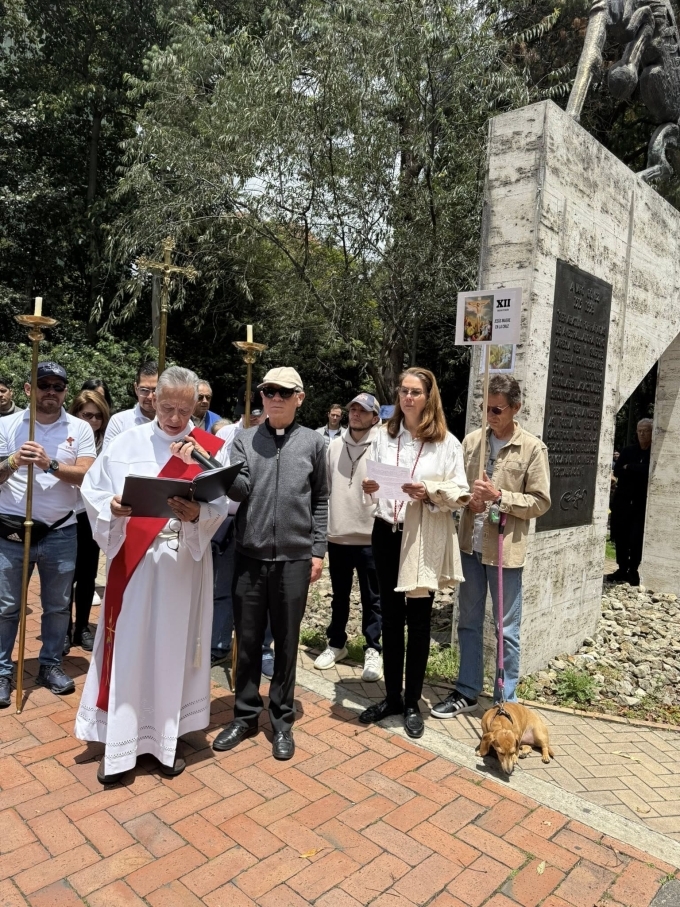 VIACRUCIS