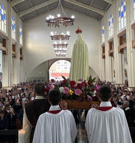 Parroquia Nuestra Señora del Rosario de Fátima ©