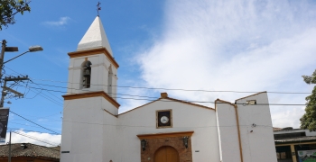 https://arquimedia.s3.amazonaws.com/237/imagenes-parroquia/img-0482jpg.JPG